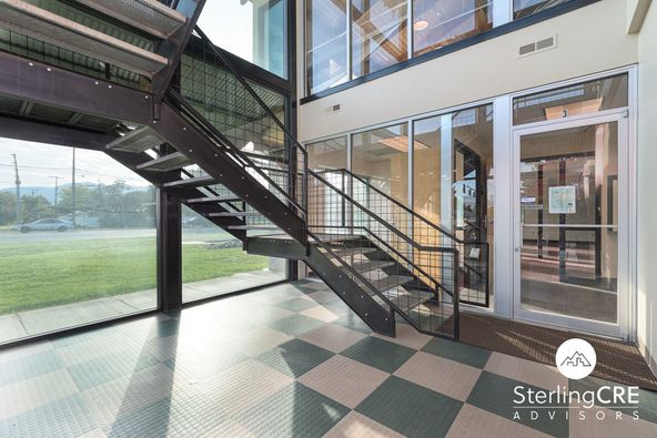 Office/Medical/Retail Suite on the Corner of Reserve and 3rd St: 515 S Reserve St Ste 3, Missoula, MT 59801